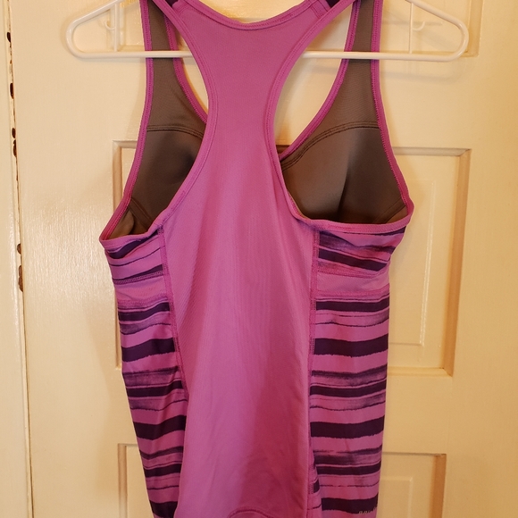 Nike Tank - Picture 2 of 4